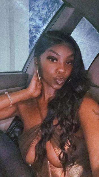 Mia, 26  female escort, Santa Cruz