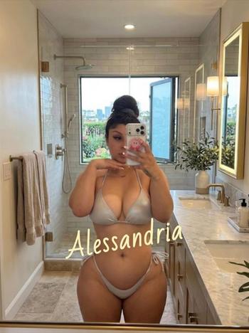 Alessandria , 23  female escort, Santa Cruz