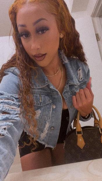 Danielle/Hunney, 27  female escort, Santa Cruz
