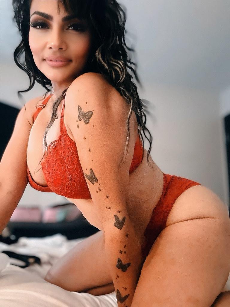 escort photo 1